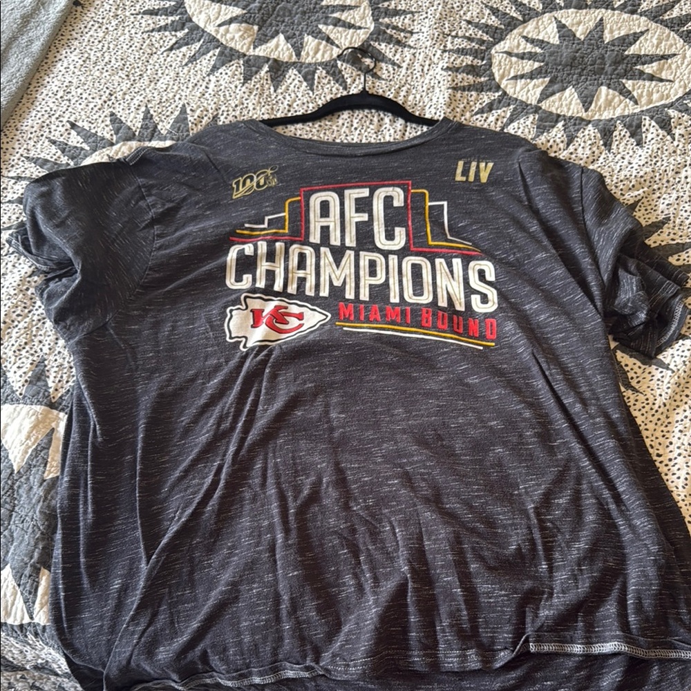 Fanatics Heathered Gray T-Shirt